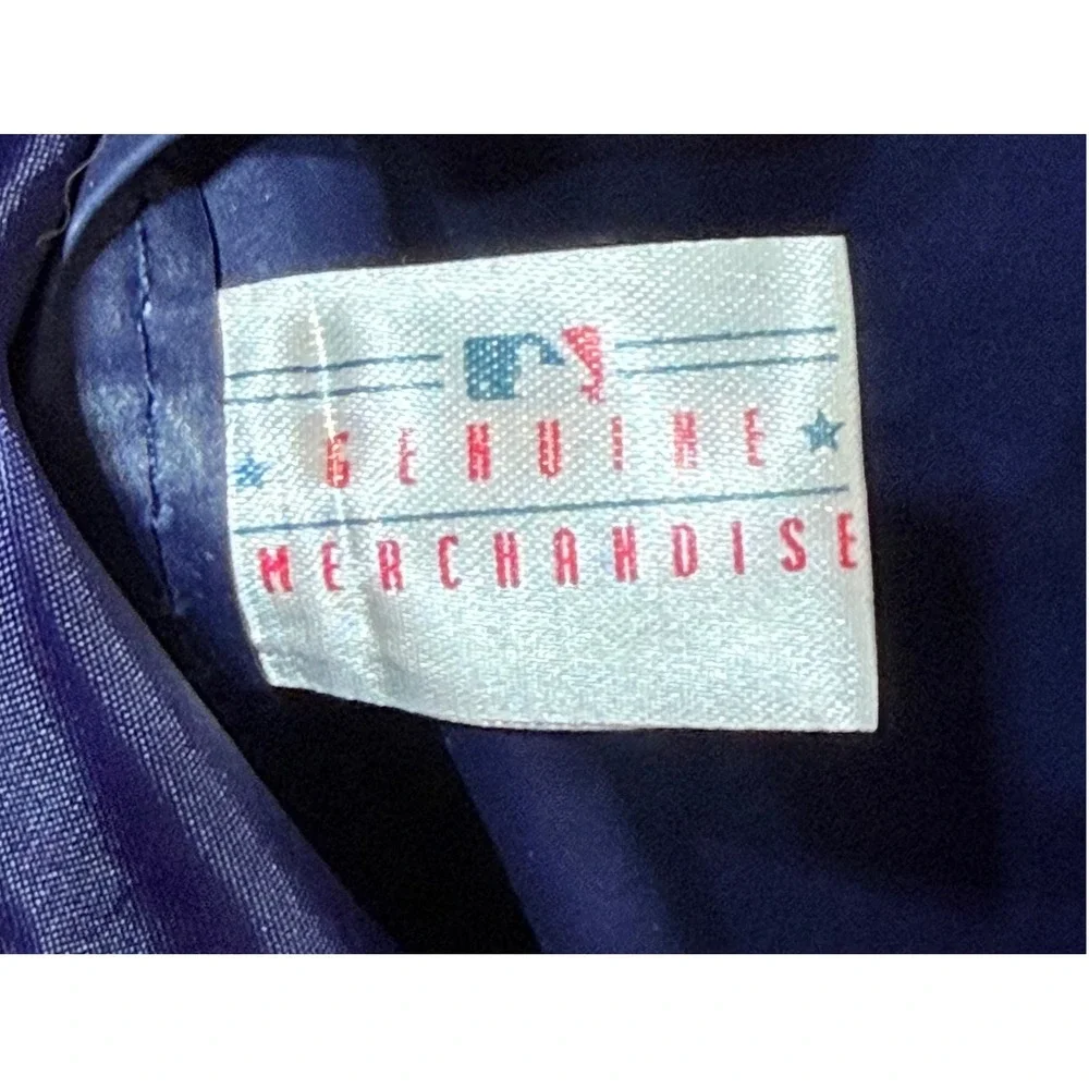 Authentic piping visible